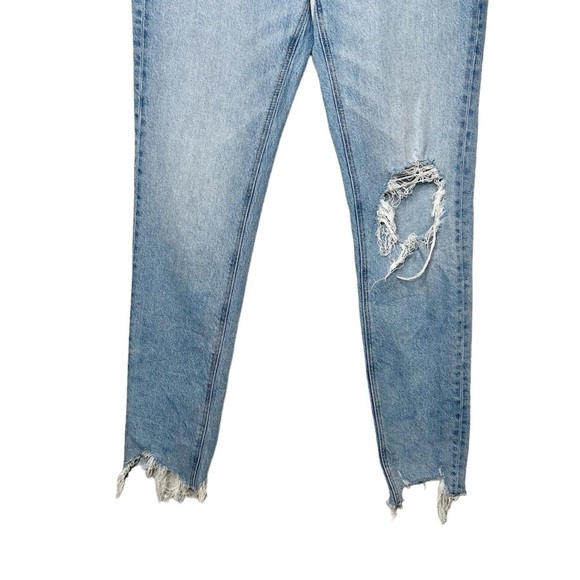 American Eagle 90s Skinny Light Wash Women’s Distressed Cutoff Jean Sz 6 Long - Picture 5 of 11